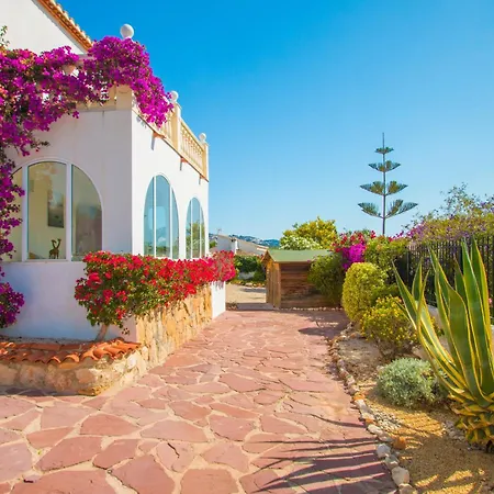 Ladera By Abahana